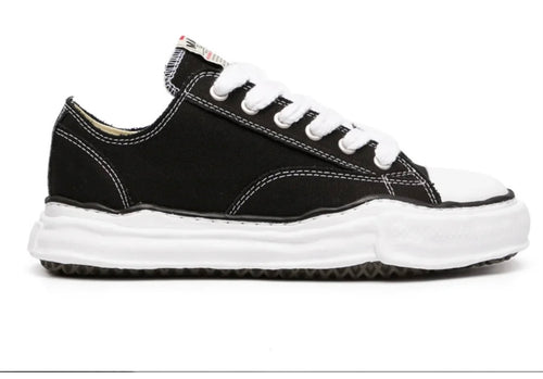 Trend Low Top Sneaker